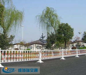 交通護欄