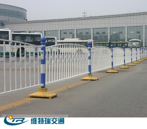 交通護欄