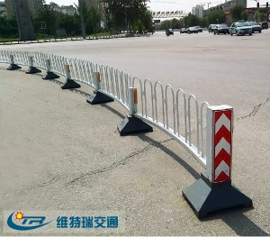 交通護欄
